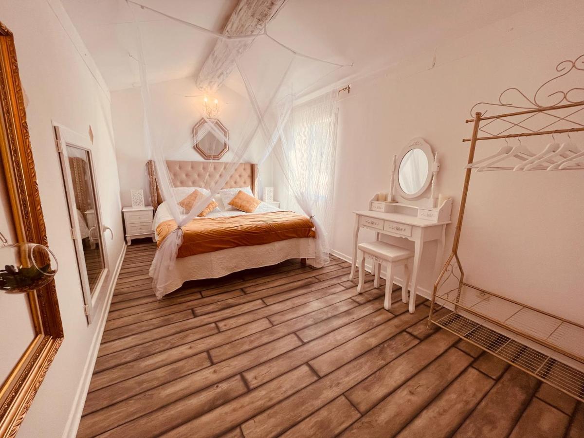 Domaine Amourella Aparthotel Lambesc Habitación foto
