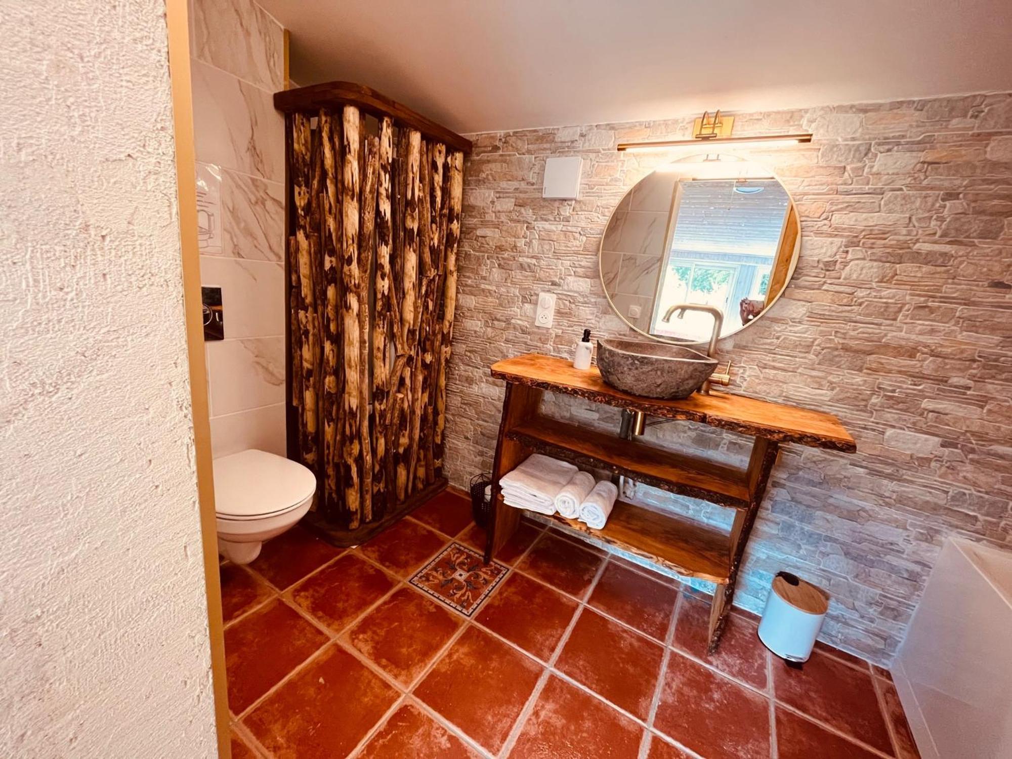 Domaine Amourella Aparthotel Lambesc Habitación foto