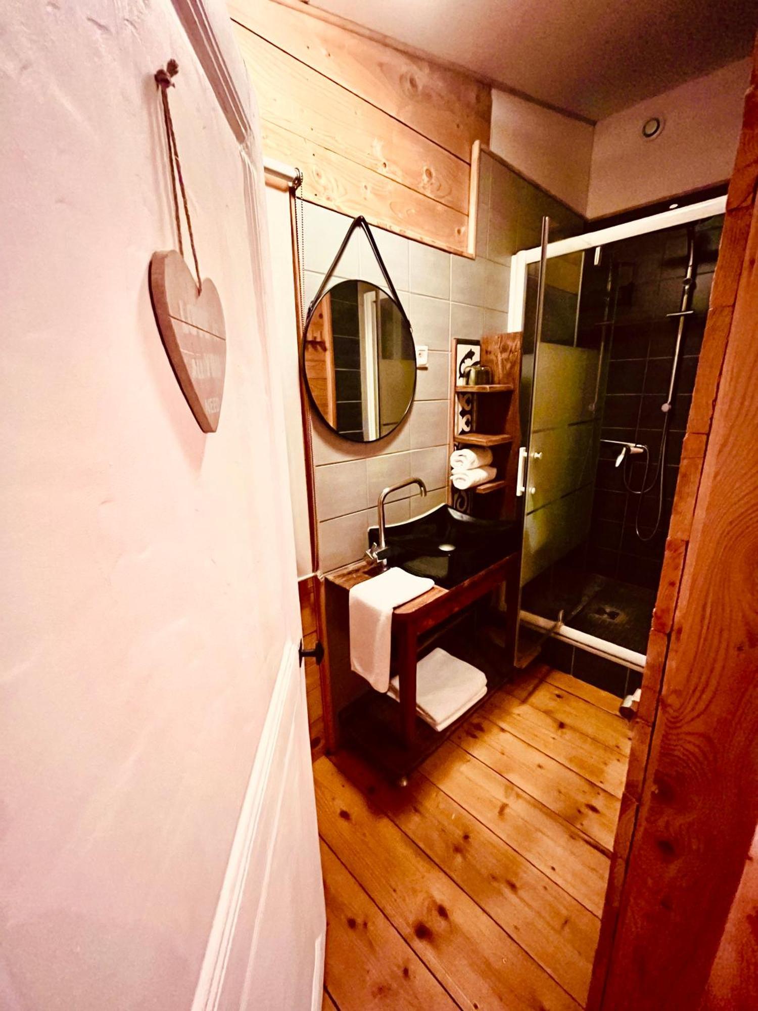 Domaine Amourella Aparthotel Lambesc Habitación foto